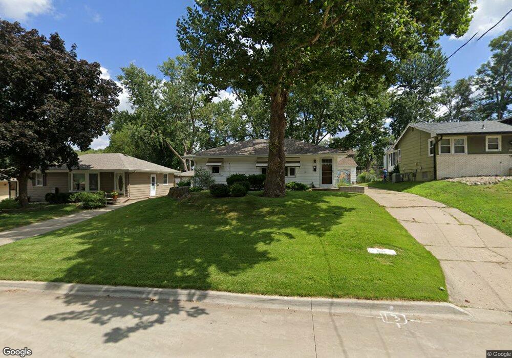 4141 52nd St, Des Moines, IA 50310 - photo 1