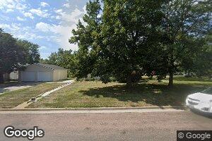 212 S Iowa Ave, Platte, SD 57369
