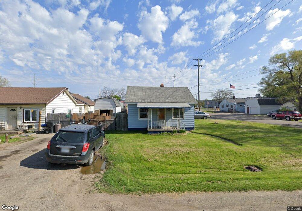 1096 W Whittemore Ave, Flint, MI 48507 - photo 1