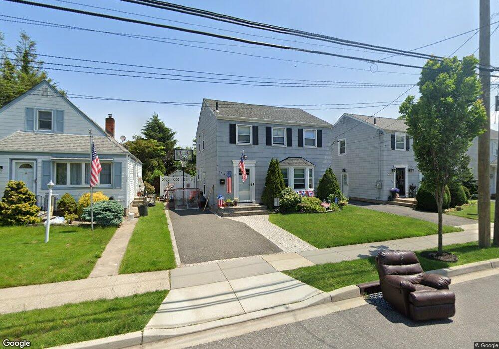 152 White Rd, Mineola, NY 11501 - photo 1