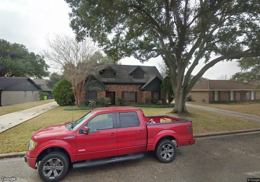 605 Country Club Dr, Richmond, TX 77469 - photo 1