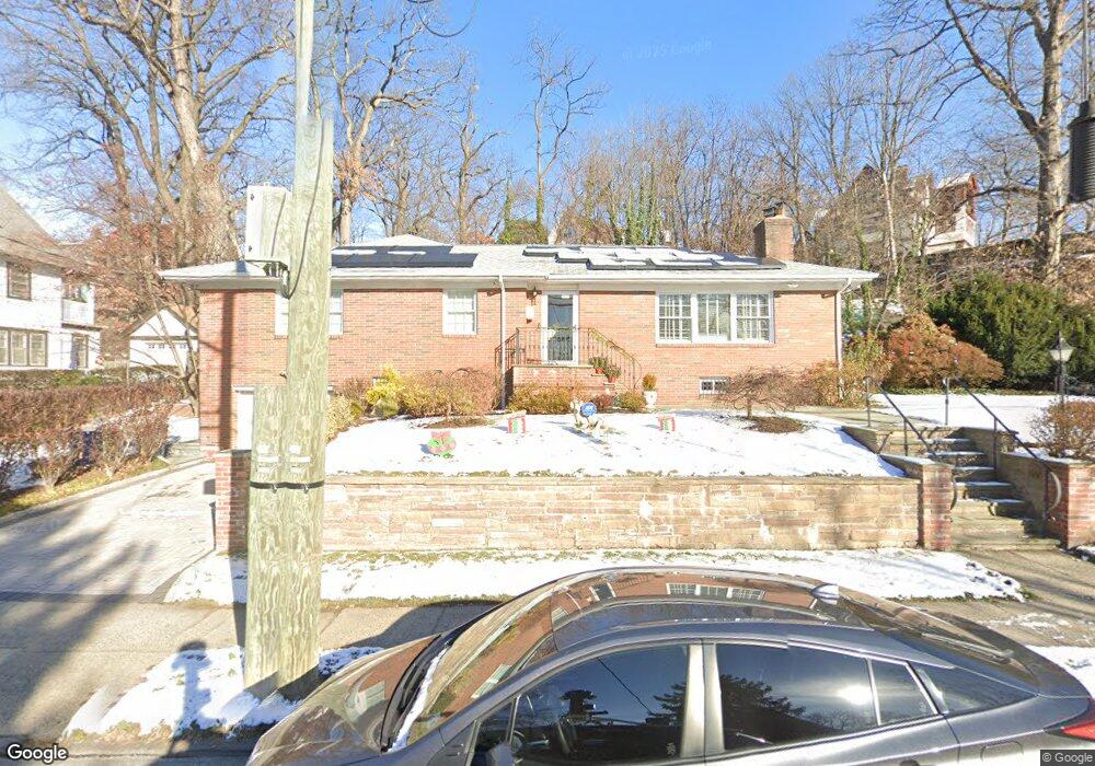 282 Park Hill Ave, Yonkers, NY 10705 - photo 1