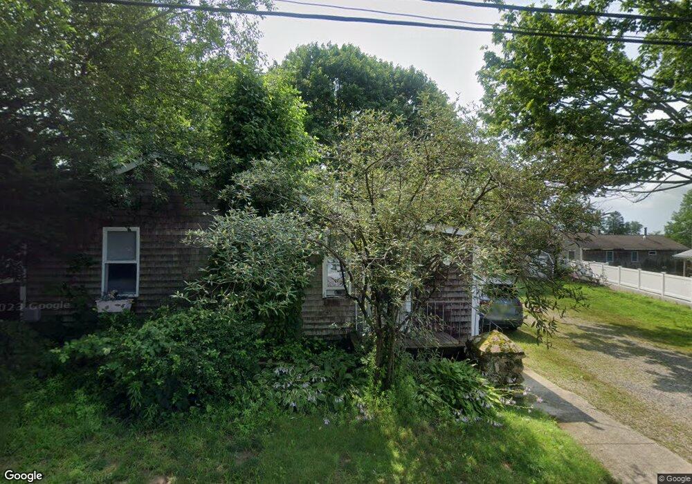 17 Howland Ave, South Dartmouth, MA 02748 - photo 1