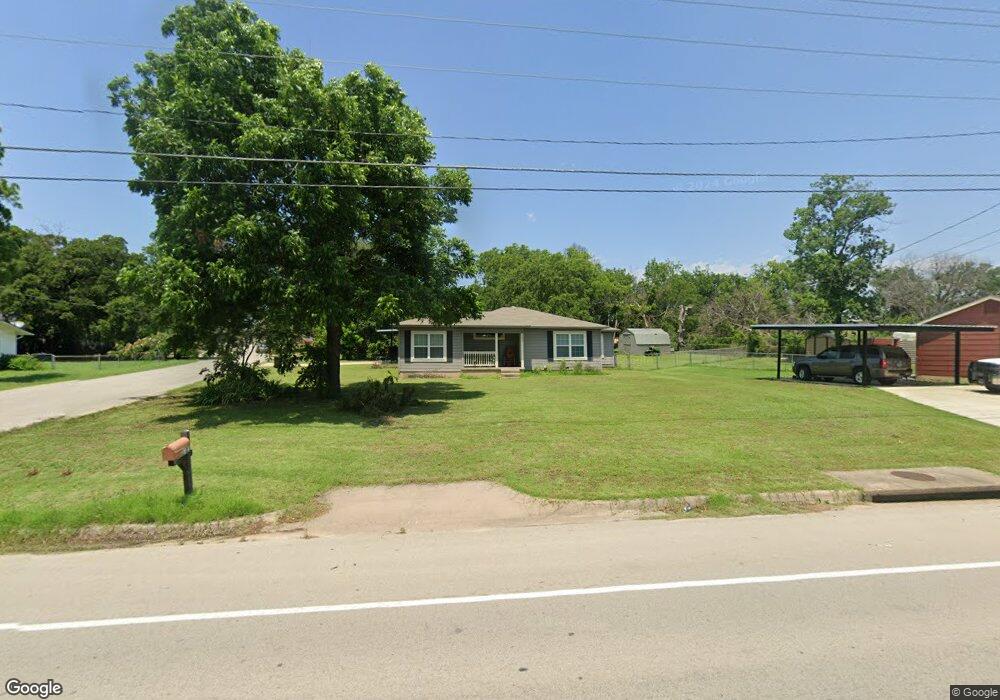 1231 E Bankhead Dr, Weatherford, TX 76086 - photo 1