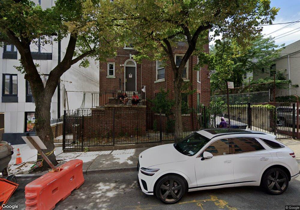 360 E 194th St, Bronx, NY 10458 - photo 1