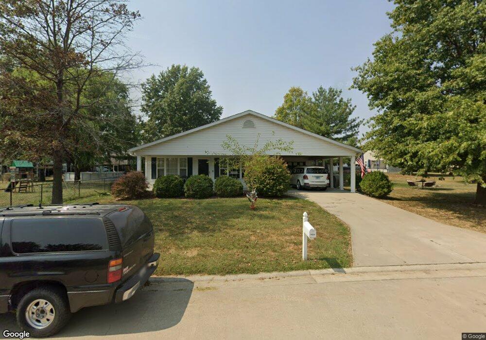 1214 Megan St, Jerseyville, IL 62052 - photo 1