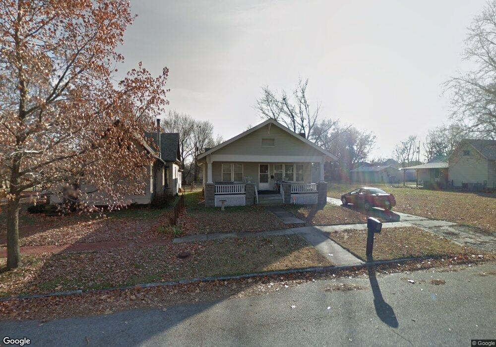 1404 Dirr Ave, Parsons, KS 67357 - photo 1