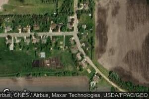 940 S 4th St, Bird Island, MN 55310