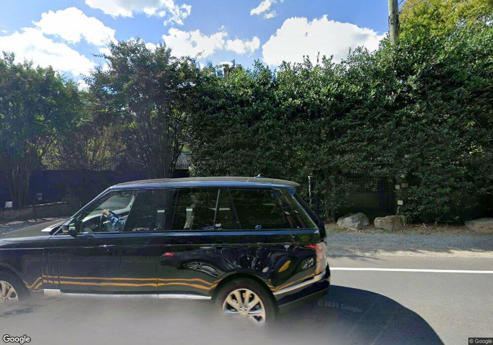 412 Chain Bridge Rd, Arlington, VA 22201 - photo 1