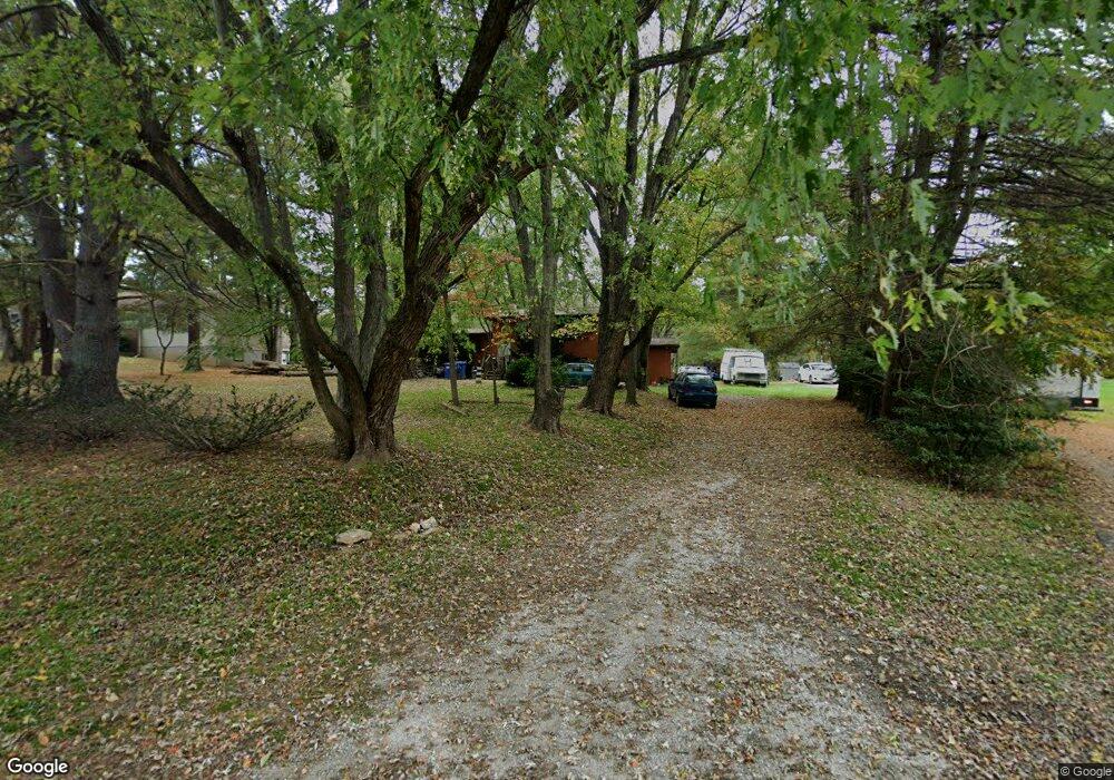 1120 Dundee Rd, Sykesville, MD 21784 - photo 1