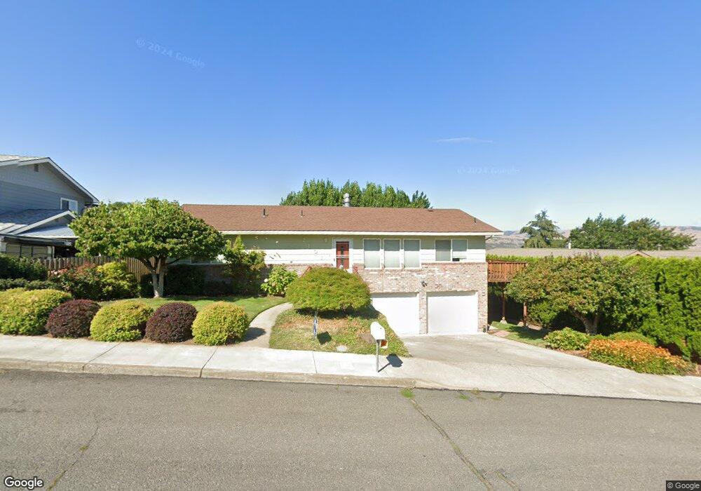 2101 View Ct, the Dalles, OR 97058 - photo 1