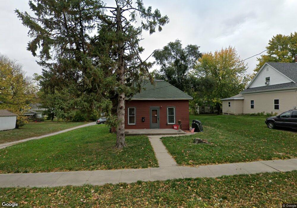 602 W 3rd St S, Newton, IA 50208 - photo 1