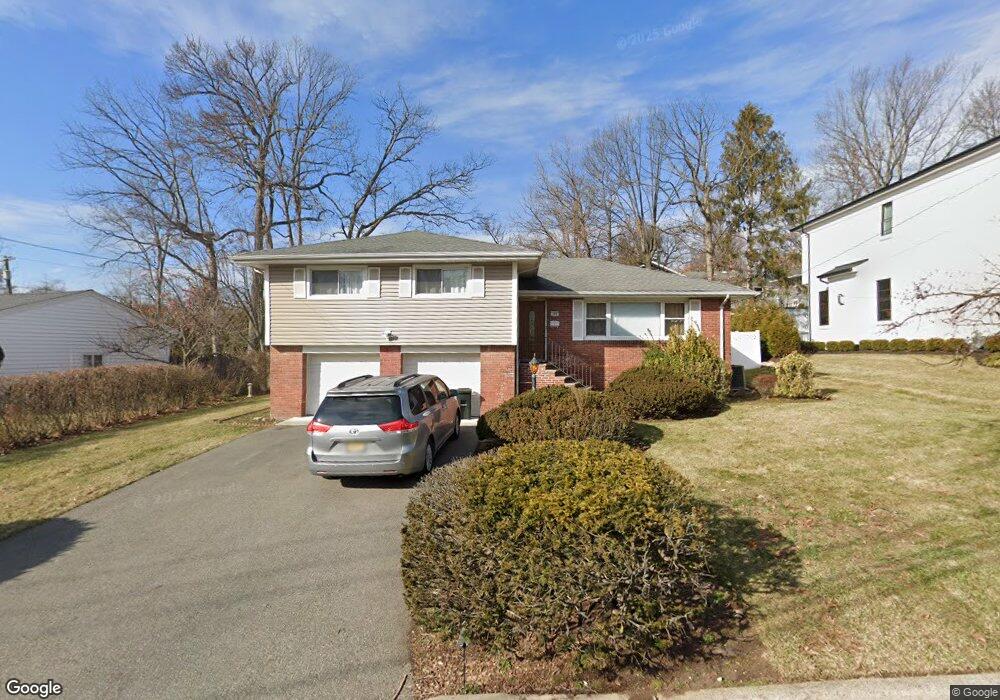 384 Castle Dr, Englewood Cliffs, NJ 07632 - photo 1