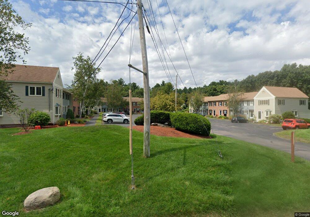 416 Fox Hollow Dr, Hudson, NH 03051 - photo 1