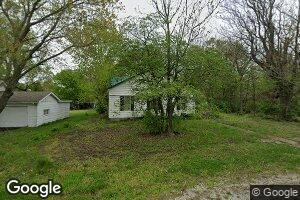 206 8th St Unit 1, Pawnee, IL 62558