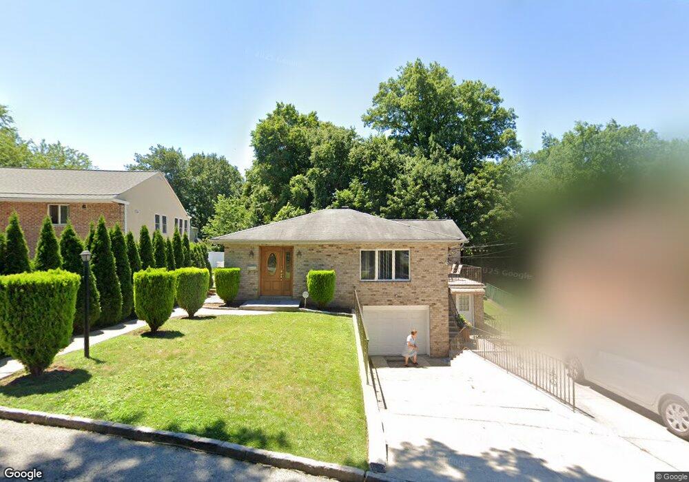86 Sweetfield Cir, Yonkers, NY 10704 - photo 1