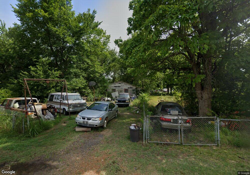 1505 W Main St, Hugo, OK 74743 - photo 1