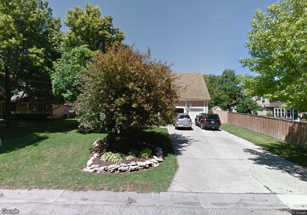 7922 Lichtenauer Dr, Lenexa, KS 66219 - photo 1