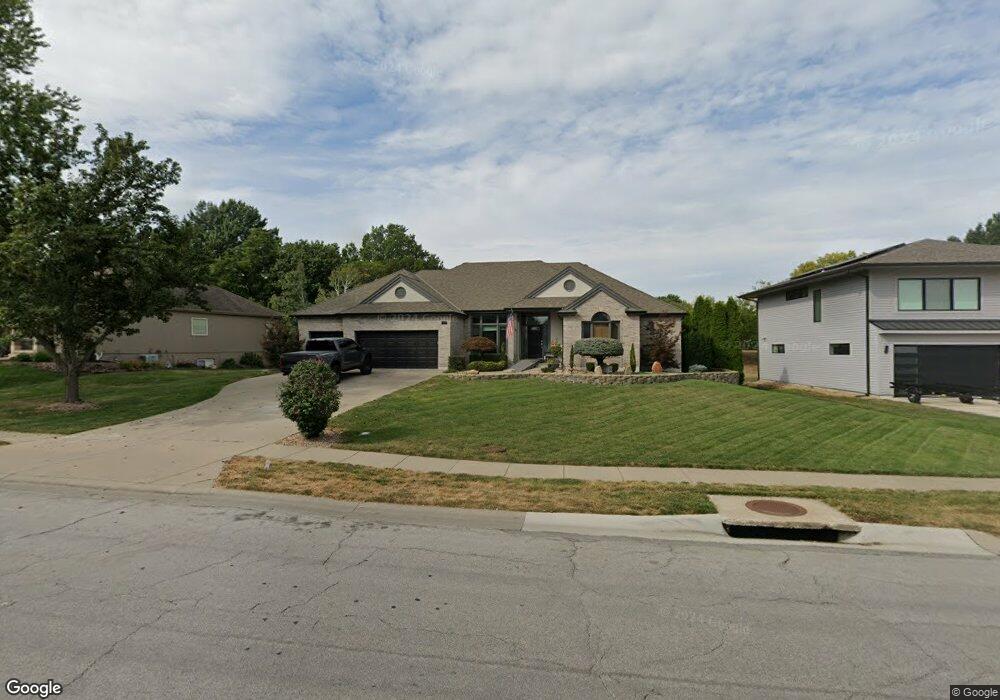 868 SW Raintree Dr, Lees Summit, MO 64082 - photo 1