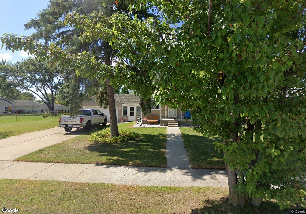 25831 Rose St unit Bldg-Unit, Roseville, MI 48066 - photo 1