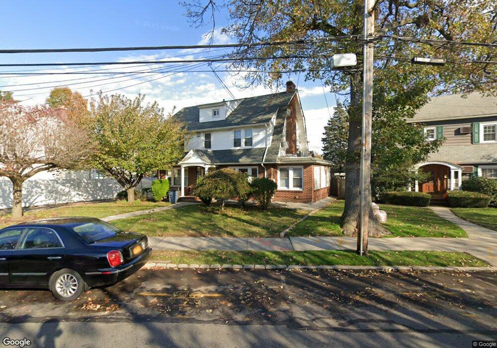 4745 Parsons Blvd, Flushing, NY 11355 - photo 1