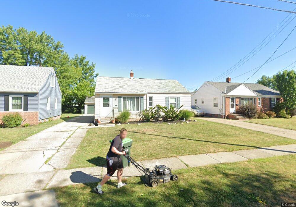 28815 Alton Rd, Wickliffe, OH 44092 - photo 1