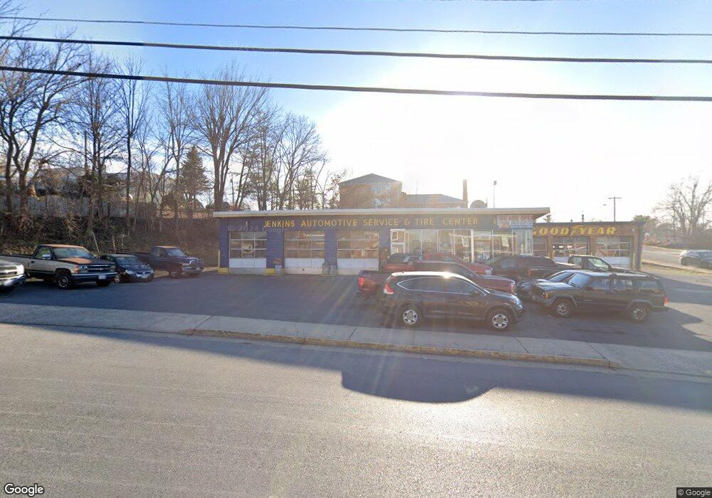 916 W Main St, Waynesboro, VA 22980 - photo 1