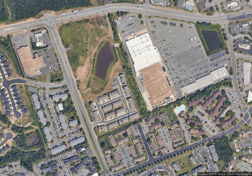 7415 Cedarwood Grove Ln, Manassas, VA 20109 - photo 1