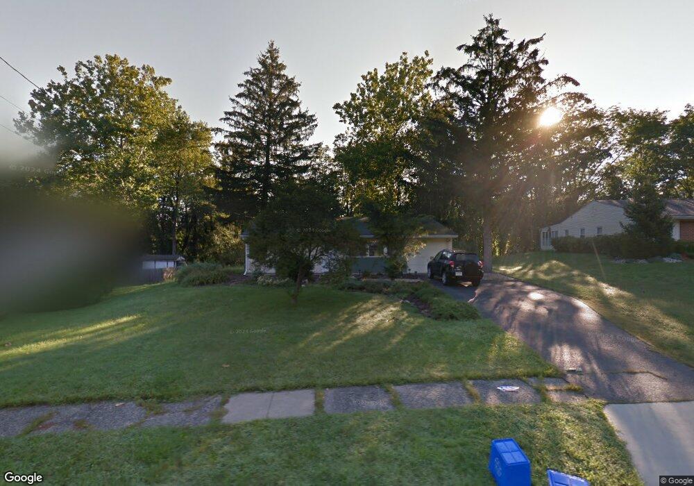 10 Dawson Rd, Kendall Park, NJ 08824 - photo 1