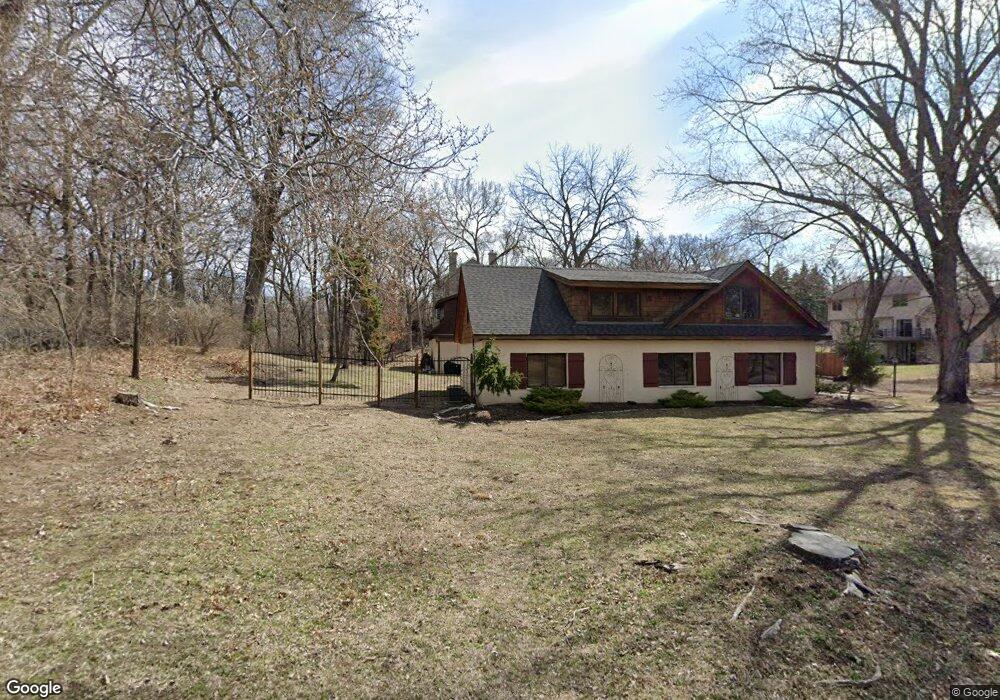 4421 Highland Rd, Minnetonka, MN 55345 - photo 1