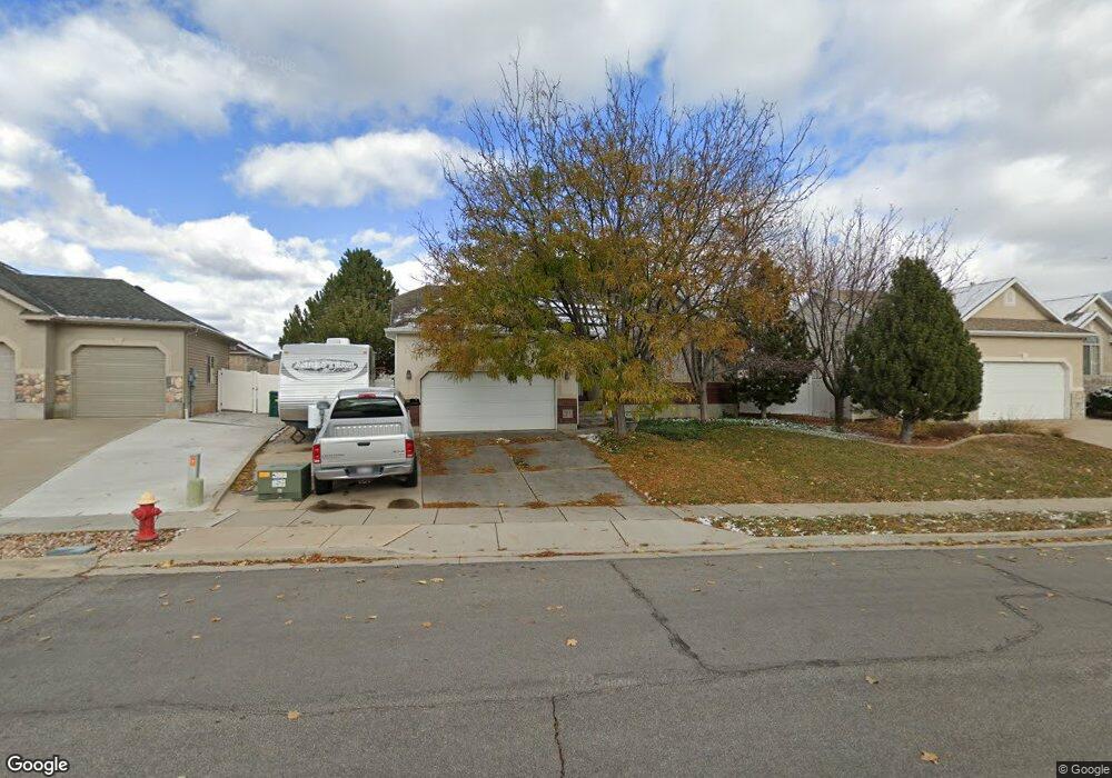 213 E 1500 N, Layton, UT 84041 - photo 1