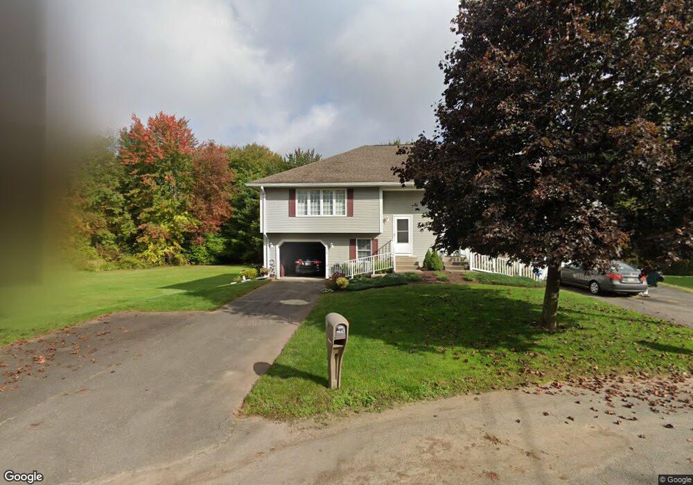 24 Sunflower Ln unit A, Westfield, MA 01085 - photo 1