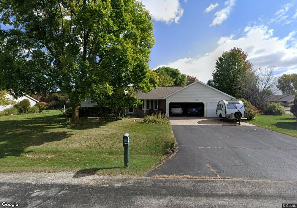 N9560 Jade Ct, Appleton, WI 54915 - photo 1