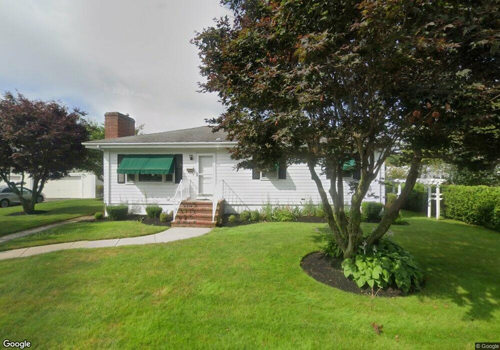 20 Park St, South Dartmouth, MA 02748 - photo 1