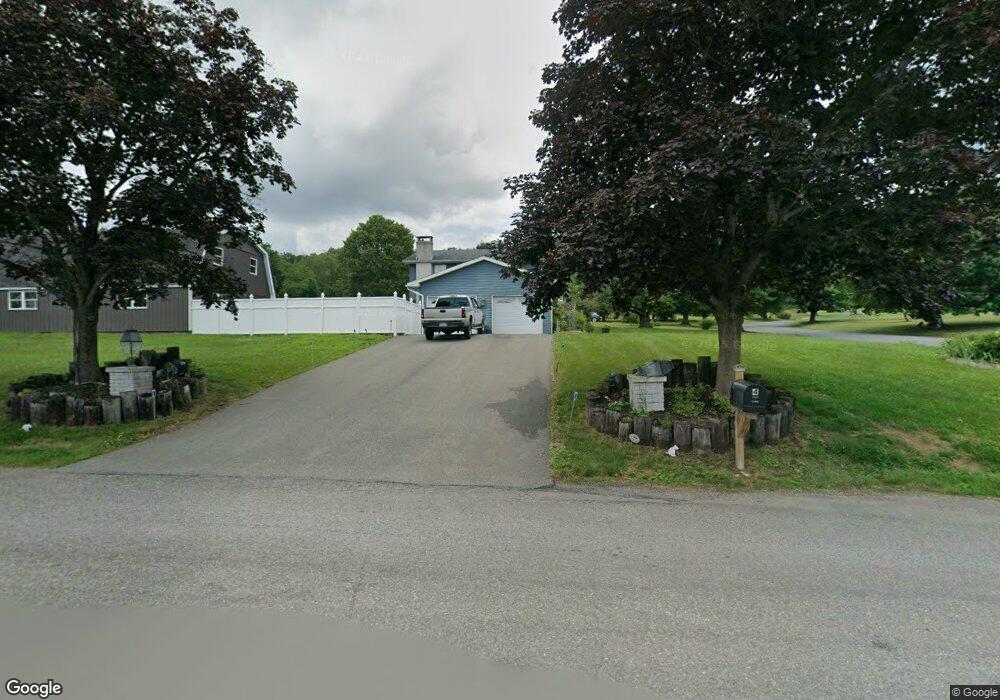 4 Doe Ln, Tamaqua, PA 18252 - photo 1