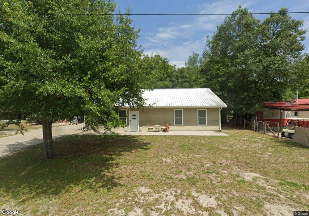 1010 NE 2nd St, Carrabelle, FL 32322 - photo 1