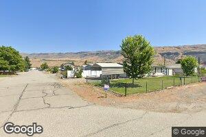 32 Elgin Ave, Rock Island, WA 98850