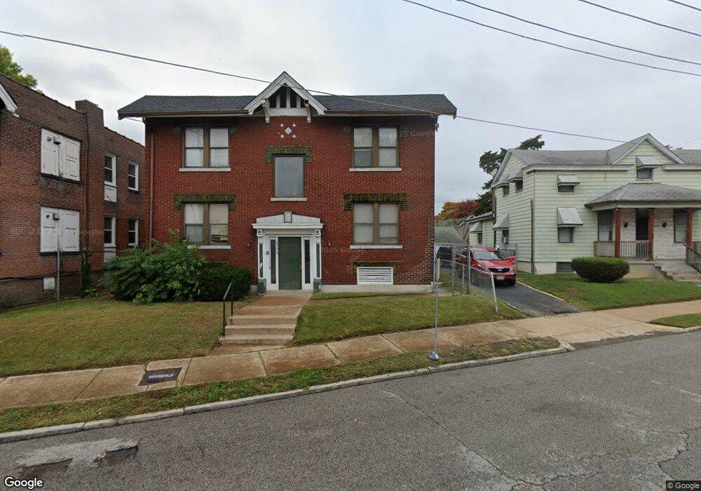 3729 N Euclid Ave unit Apartment D, Saint Louis, MO 63115 - photo 1