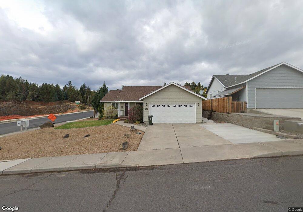 63281 NE Carly Ln, Bend, OR 97701 - photo 1