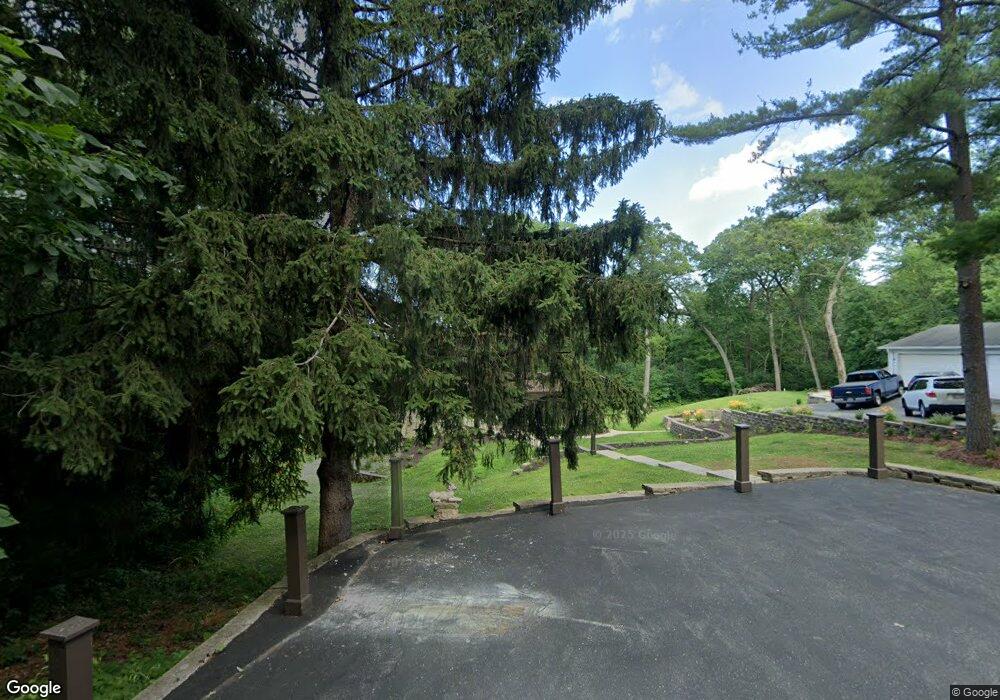 N61W25680 Walnut Rd, Sussex, WI 53089 - photo 1