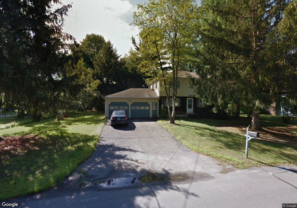 31 Brookside Dr, MerriMacK, NH 03054 - photo 1