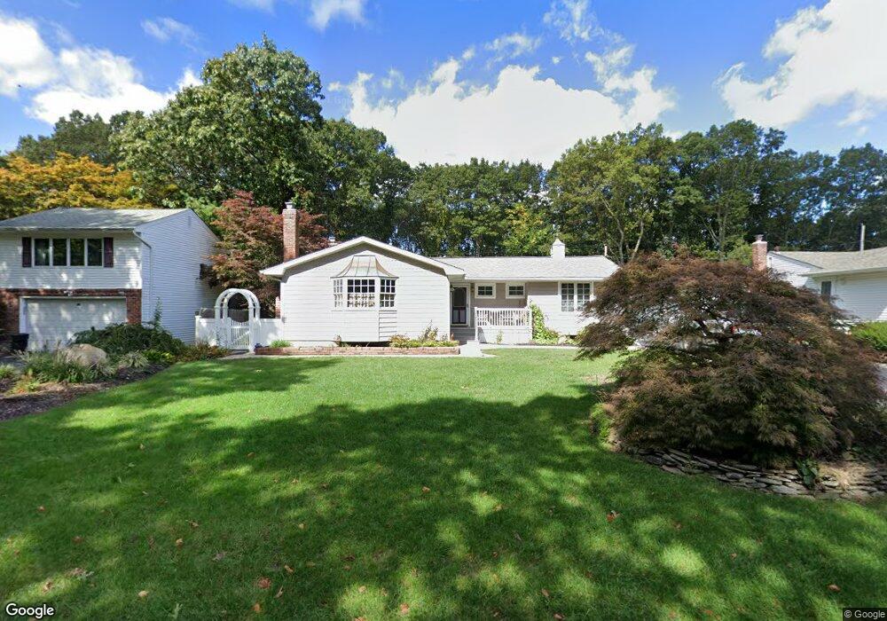 53 Robin Dr, Hauppauge, NY 11788 - photo 1