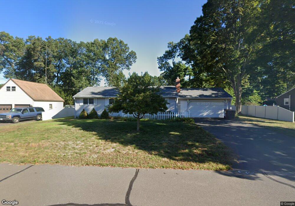 13 Iroquois Rd, Enfield, CT 06082 - photo 1