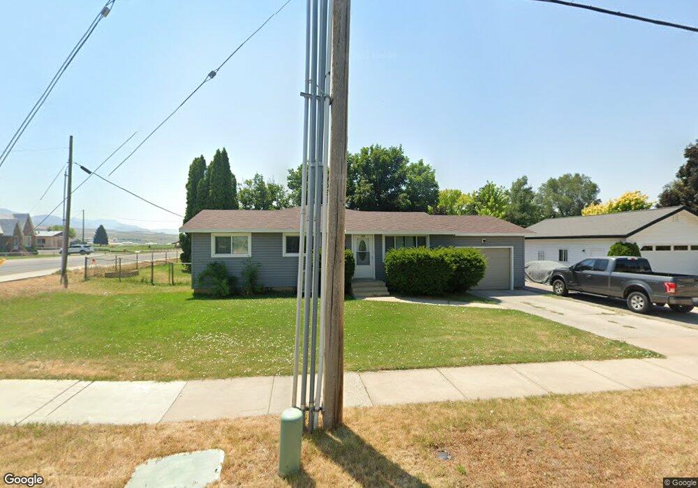 794 E 300 S, Hyrum, UT 84319 - photo 1