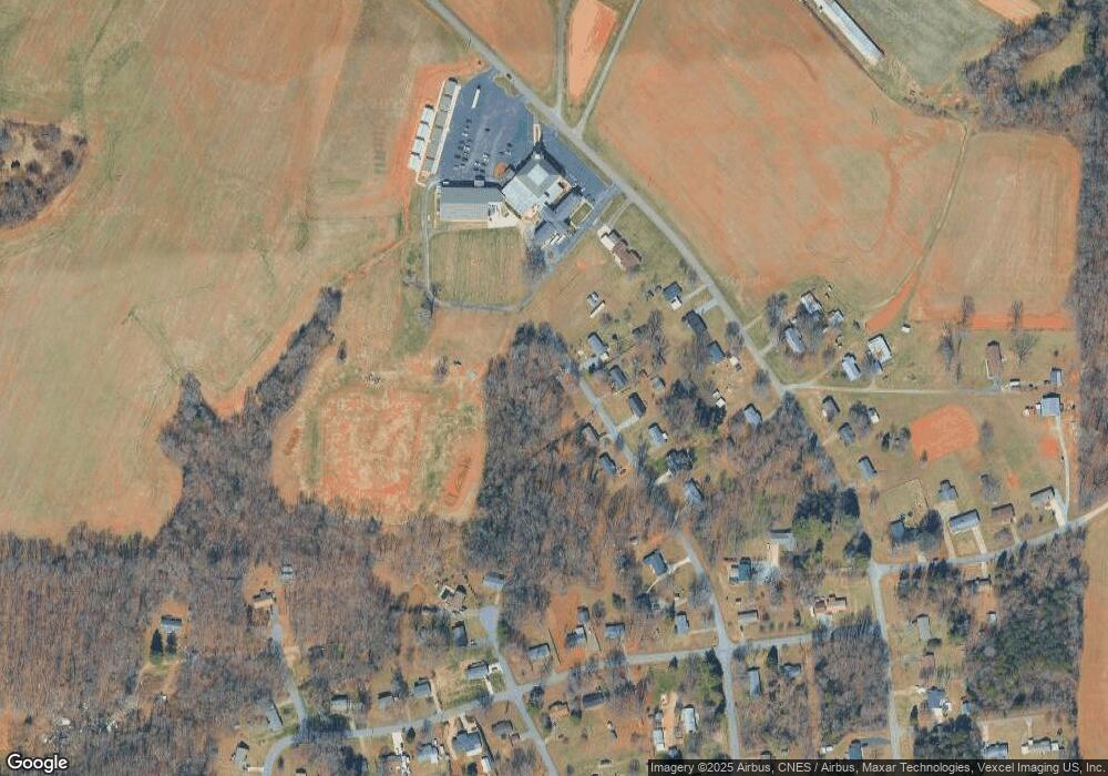 201 Roseman Ln, Statesville, NC 28625 - photo 1