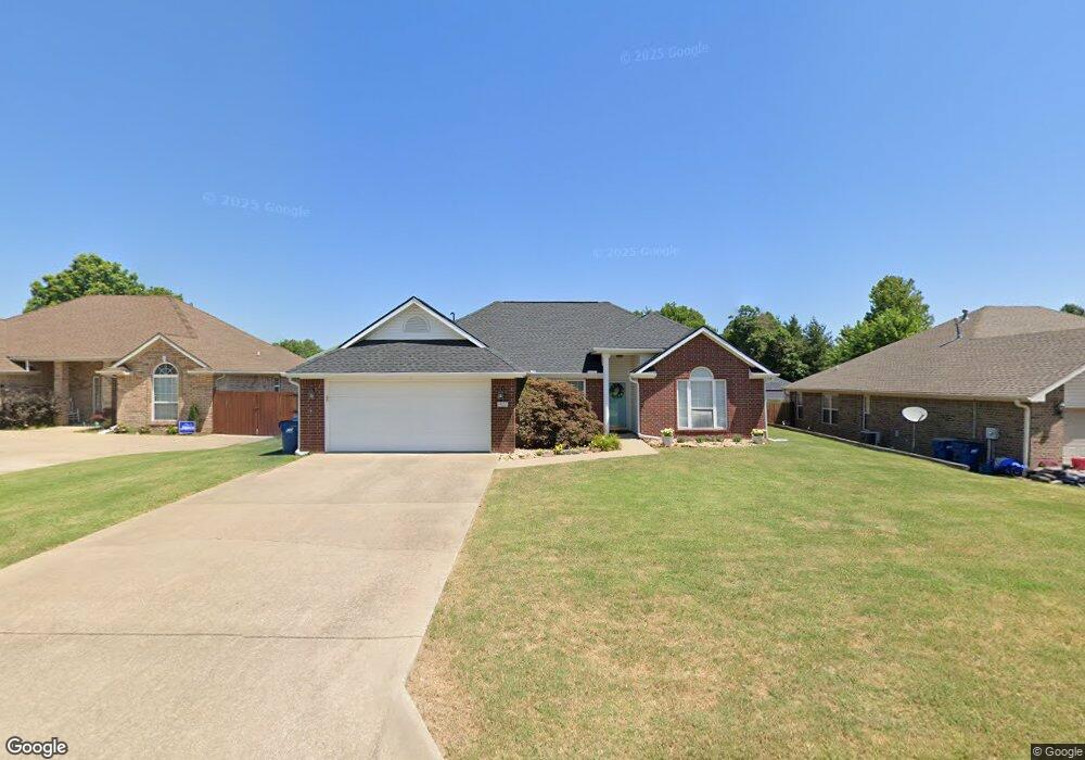 1402 Sanford Dr, Bentonville, AR 72712 - photo 1