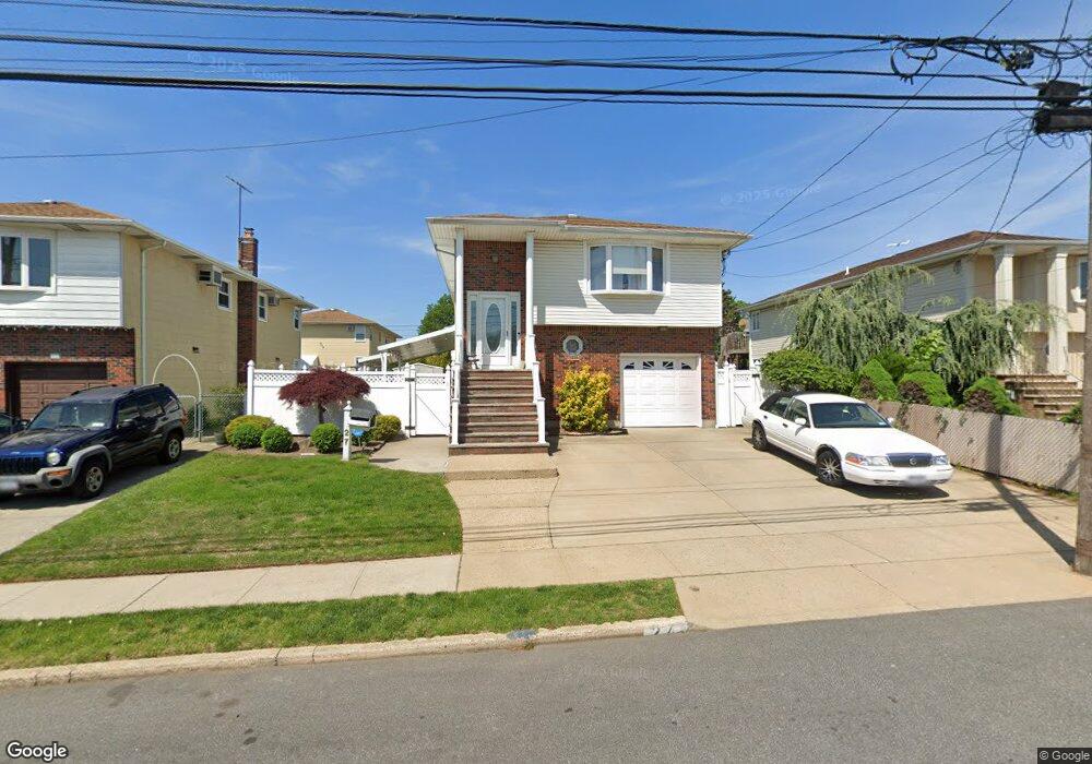 27 Harrison Ave, Franklin Square, NY 11010 - photo 1