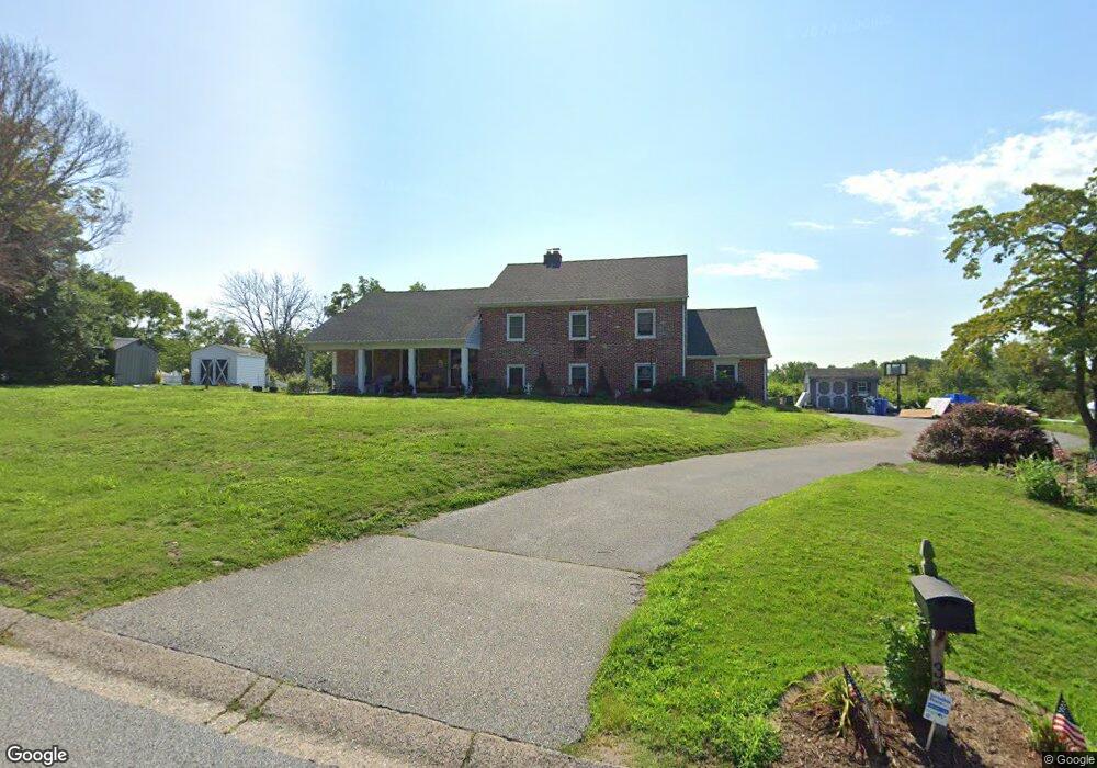 33 Bittersweet Dr, Glen Mills, PA 19342 - photo 1