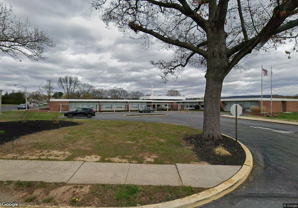 3301 Stoudts Ferry Bridge Rd, Reading, PA 19605 - photo 1