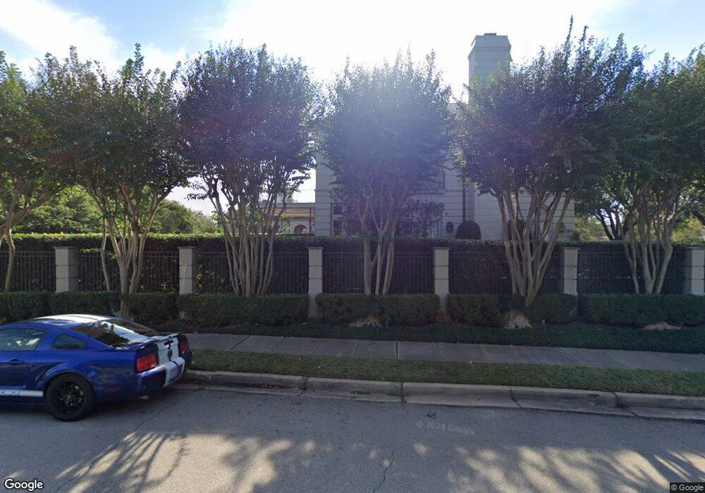 2405 Pine Valley Ct, Houston, TX 77019 - photo 1